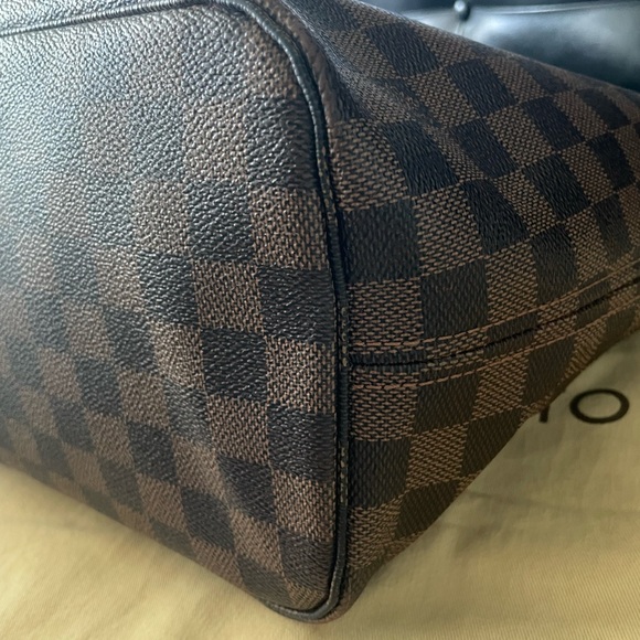 Authentic Louis Vuitton Neverful MM SOLD - Picture 3 of 15